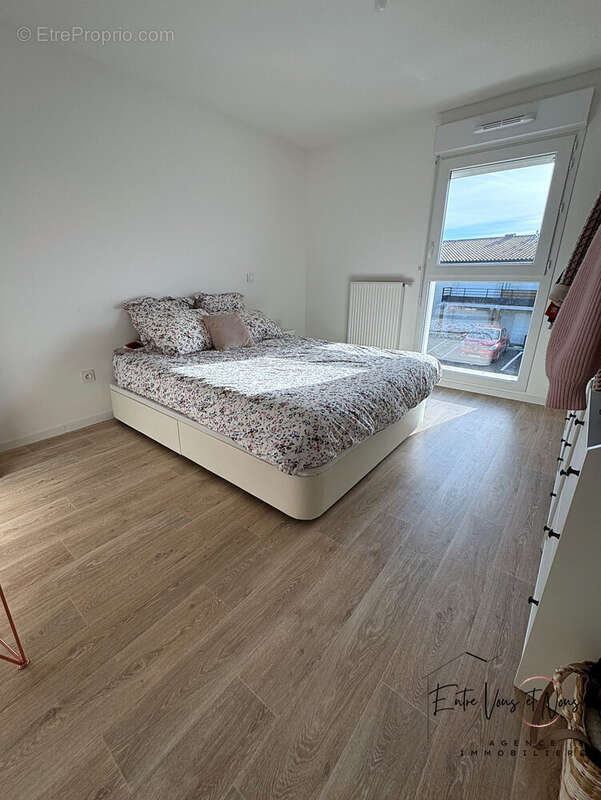 CHAMBRE 1 - Maison à CERONS