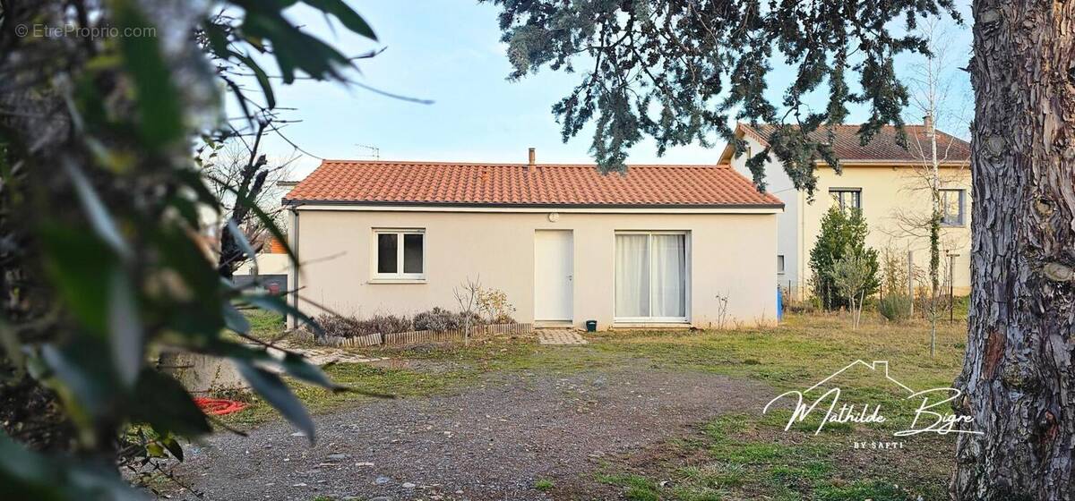 Photo 1 - Maison à SAINT-GERMAIN-LEMBRON
