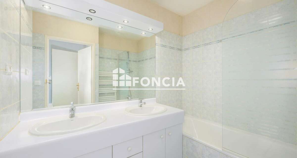 BOURG-LA-REINE – Centre-ville – Appartement familial de standing - photo 14