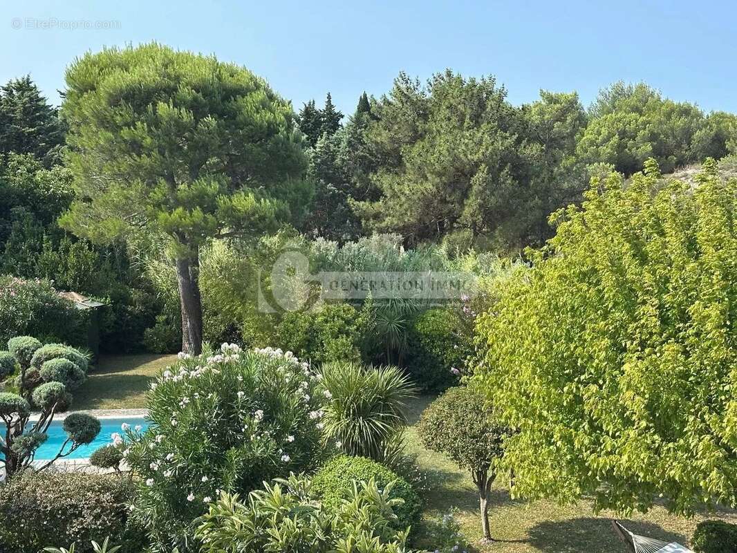 Fontvieille - maison familiale en campagne avec jardin paysagé et piscine - photo 26