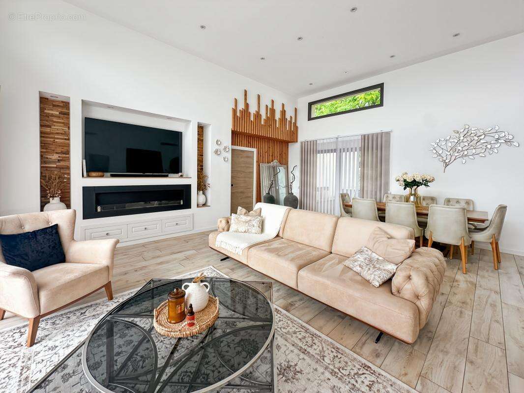 Villa contemporaine  a vendre sur les côteaux de loriol proche cliousclat - photo 6