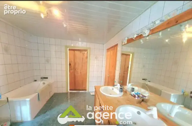 Maison 4 pièces 125 m² à vendre à Grossouvre (18600) - photo 7