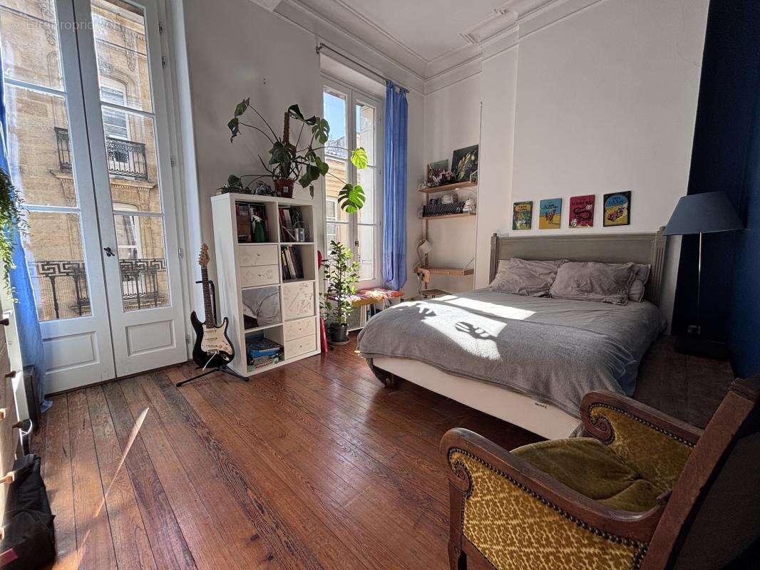 Appartement à BORDEAUX