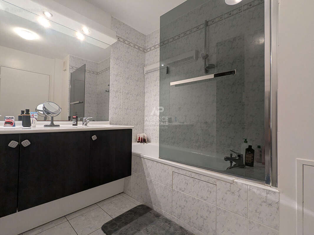 Appartement à CARRIERES-SOUS-POISSY