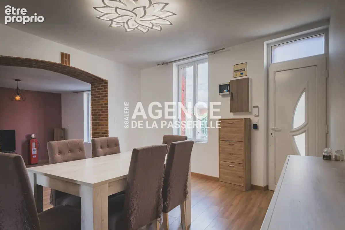 Maison rénovée de 118m2, 4 chambres, jardin et piscine. - photo 7