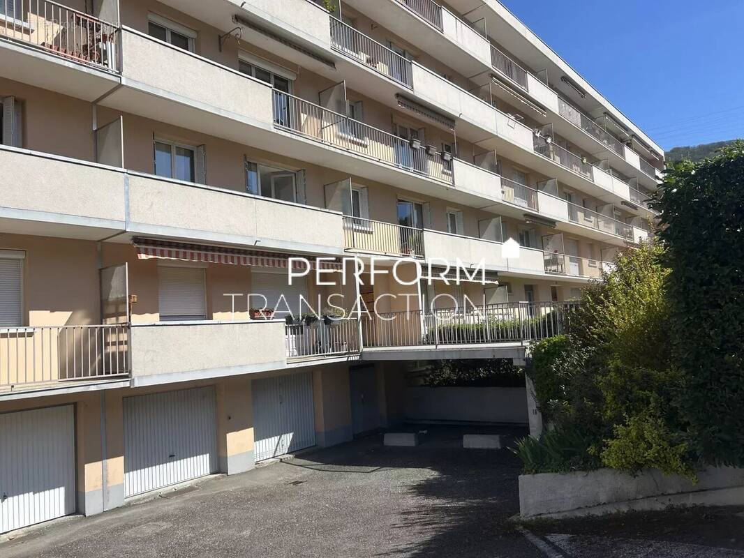 Appartement à EYBENS