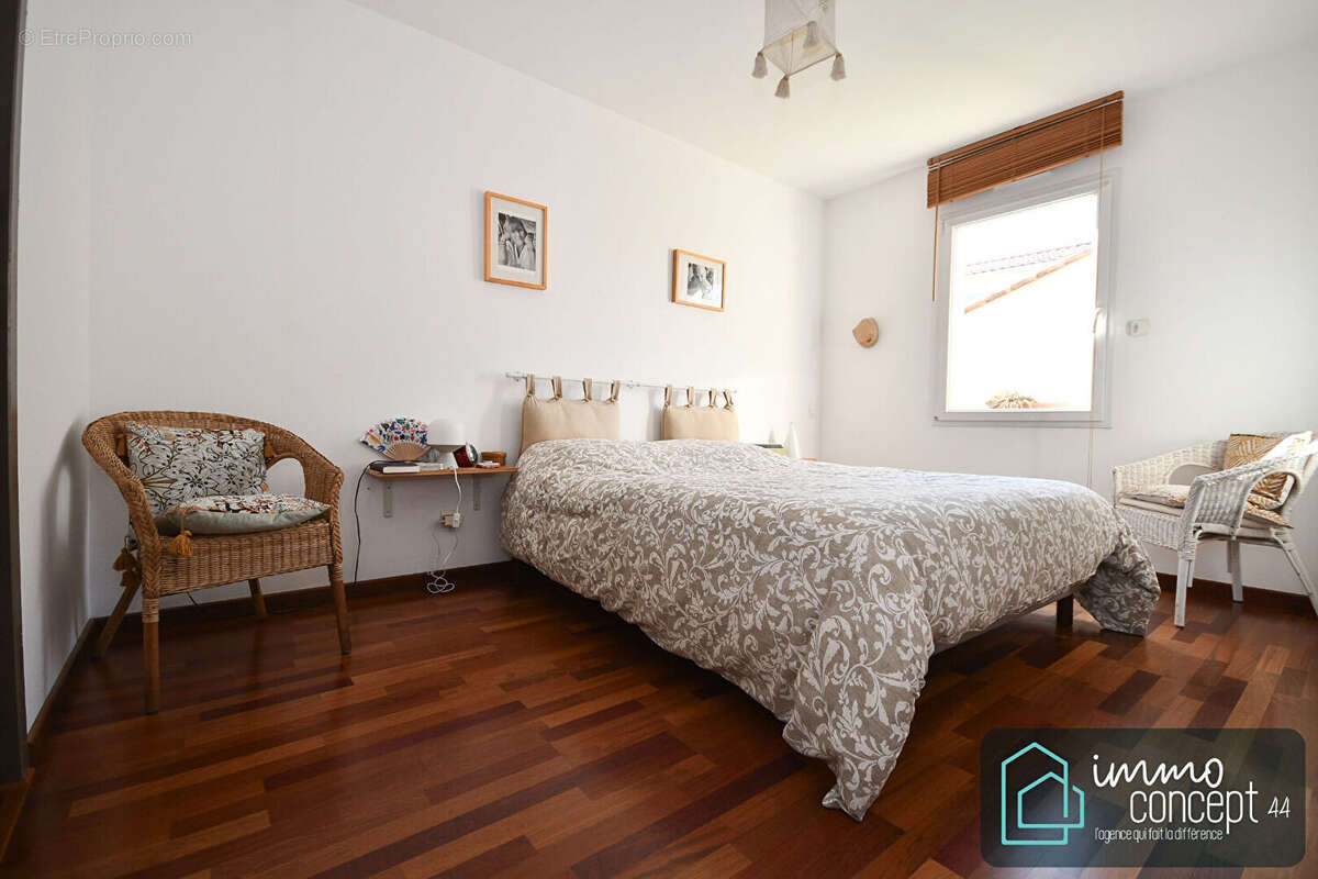 Maison à SAINT-LEGER-LES-VIGNES