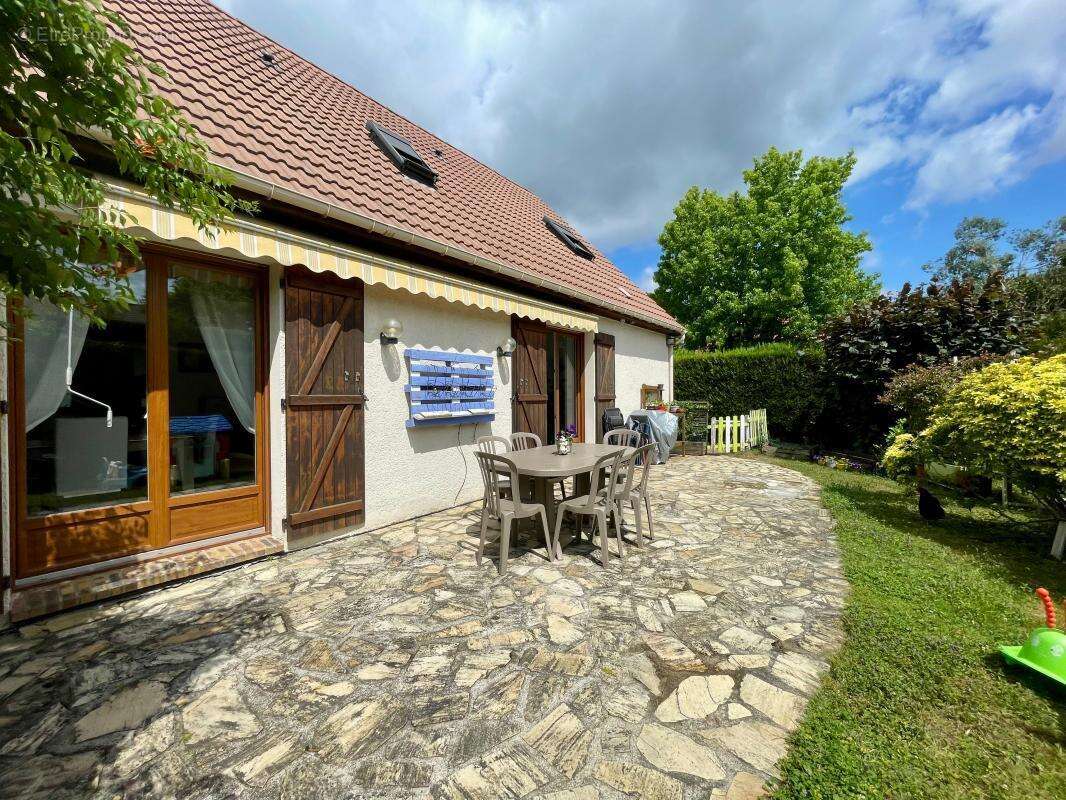 Maison à BURES-SUR-YVETTE