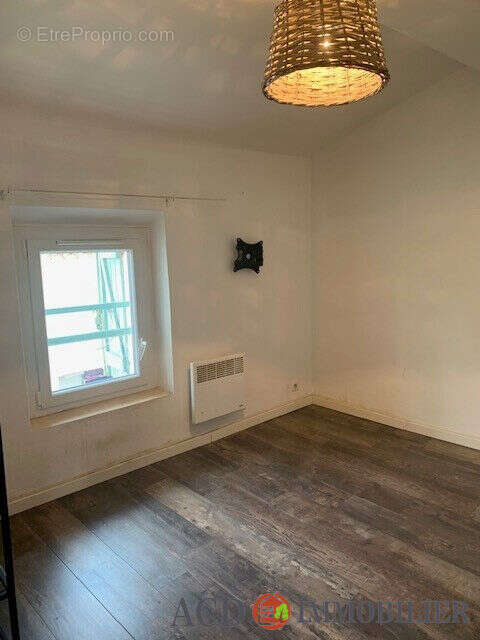 Maison à LA FARE-LES-OLIVIERS