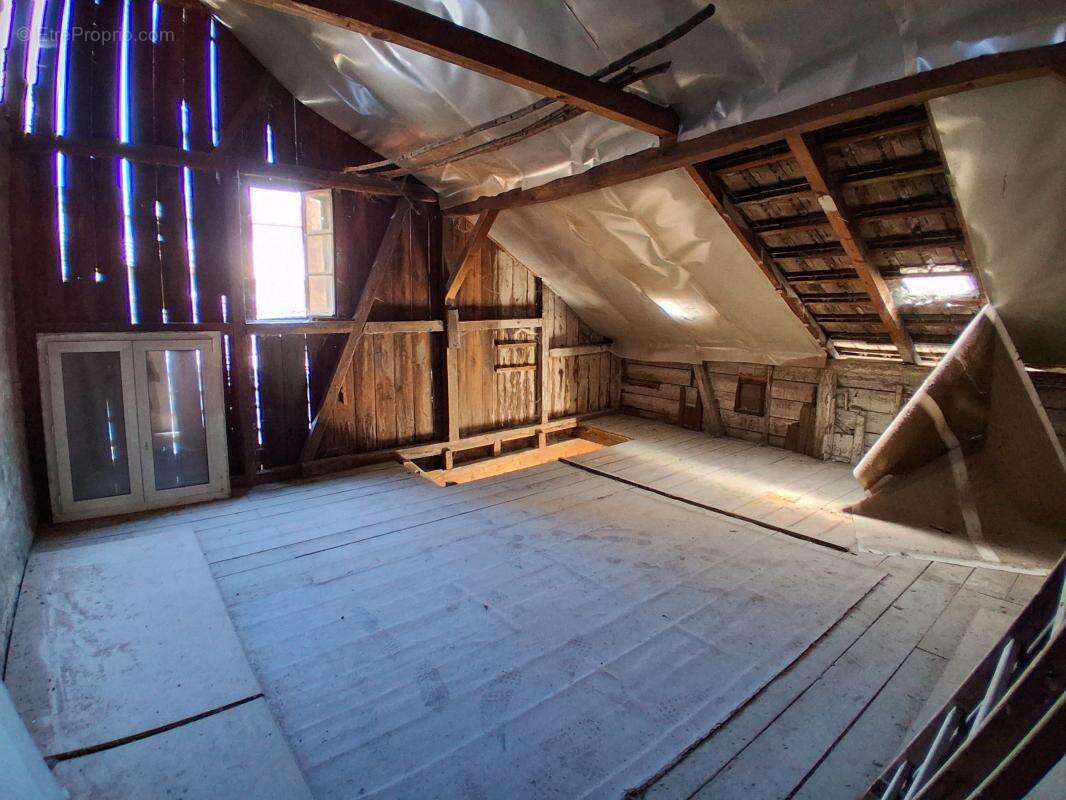 Projet T3 À Vendre Permis purgé surface brute 138 m² - photo 2