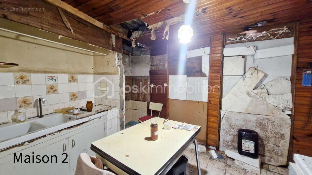 Maison à POUSSAN