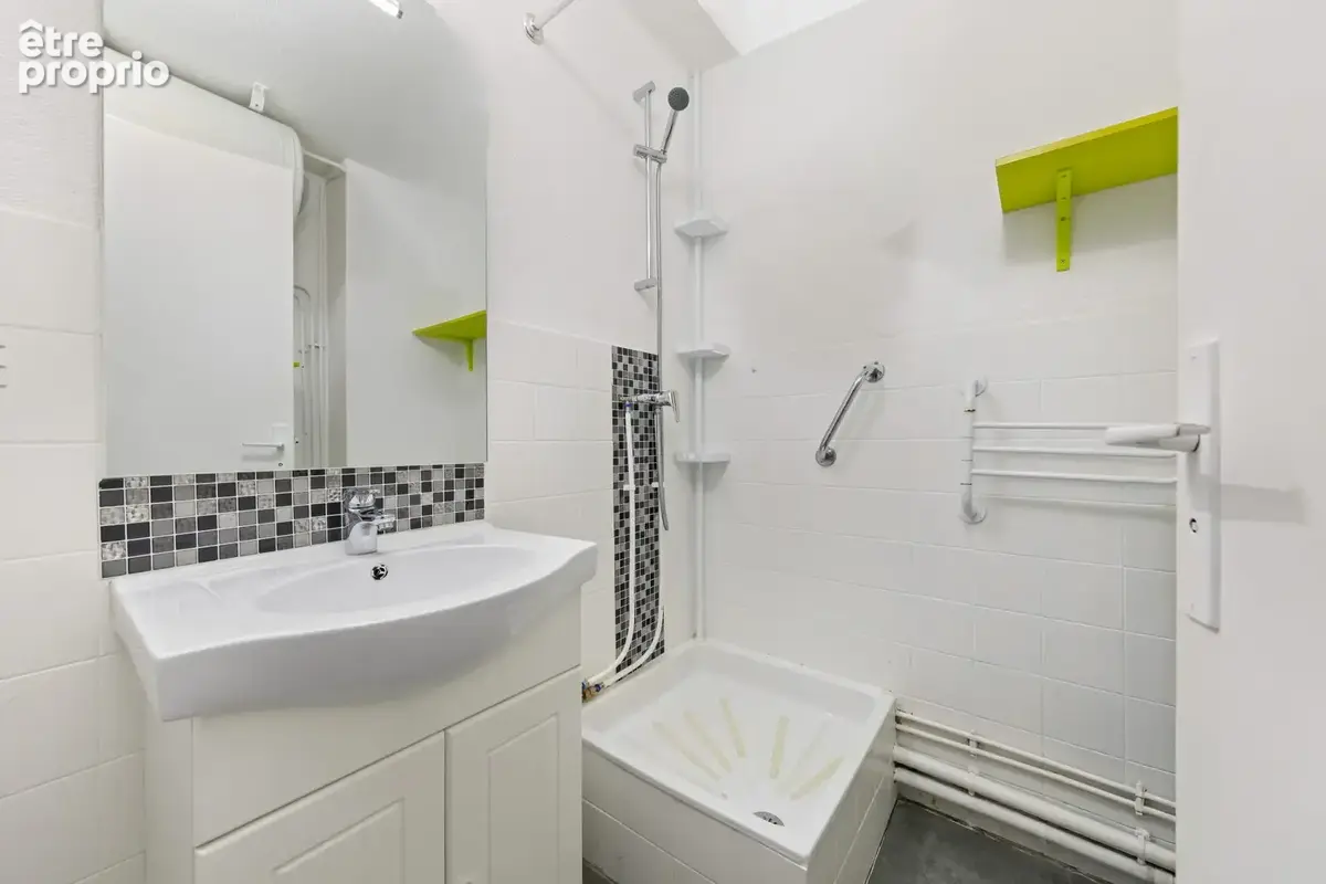 Appartement 20 m² à Saint-Cyr-Sur-Mer  - photo 7