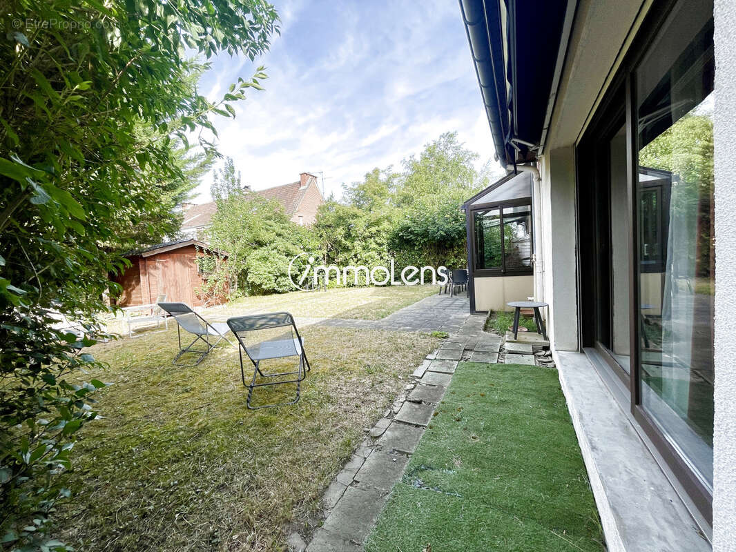 ANNAY - Maison 5 chambres - semi plain pied- jardin - sous-sol - garage - photo 15