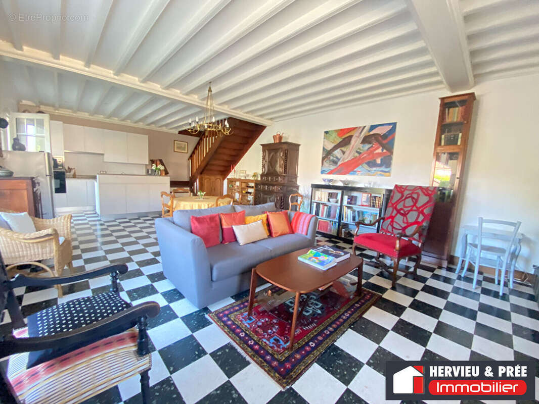 Maison à LUC-SUR-MER