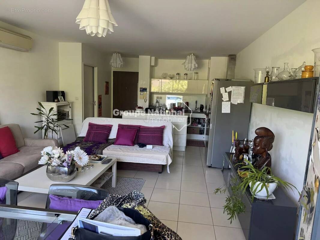 Appartement à SIX-FOURS-LES-PLAGES