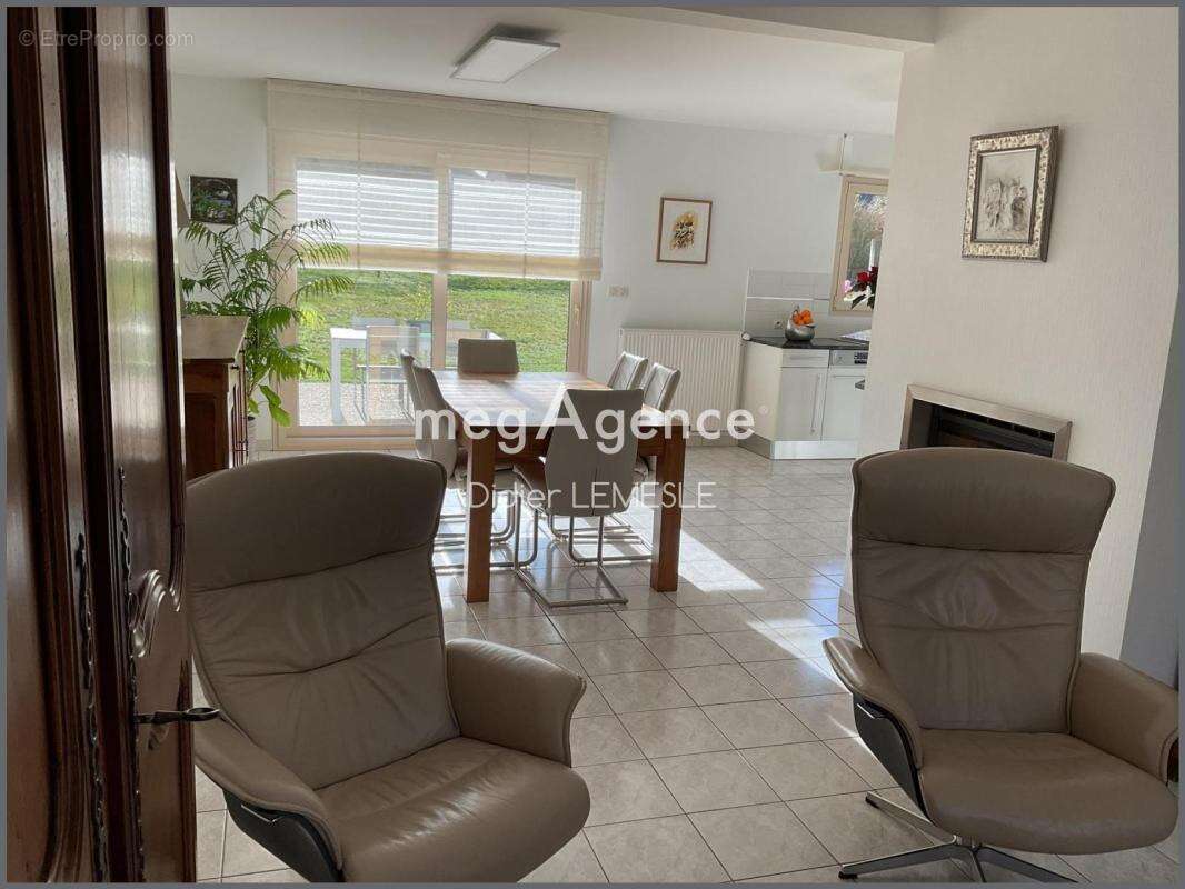 Maison à SEICHES-SUR-LE-LOIR