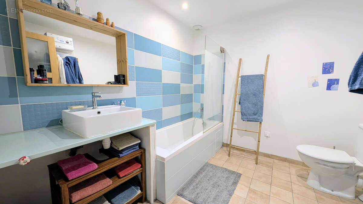 Maison à SAINT-GENIS-DES-FONTAINES