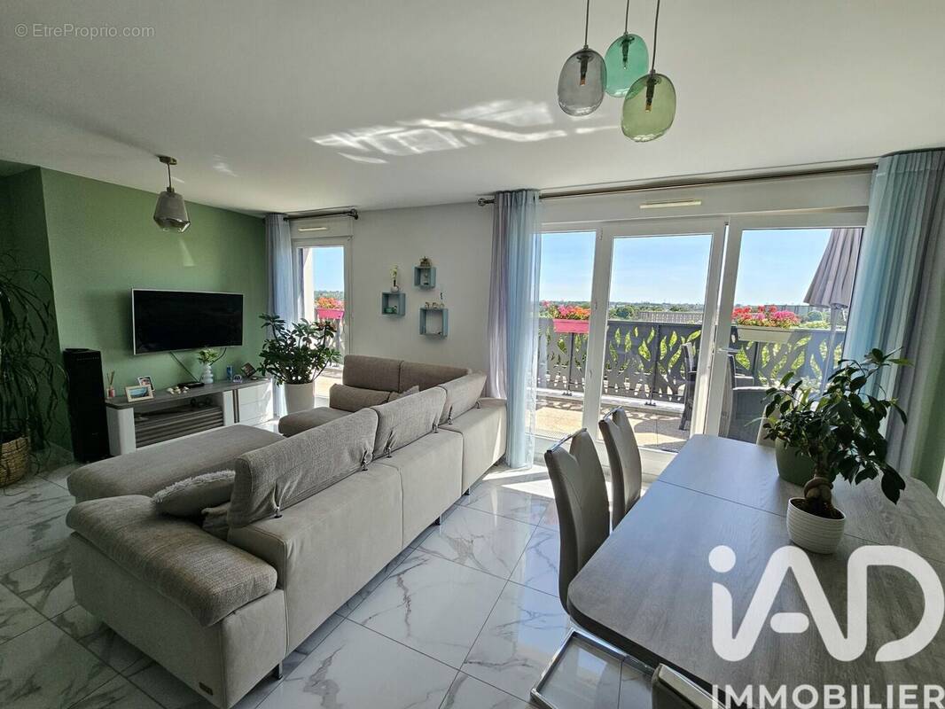 Photo 1 - Appartement à LES PAVILLONS-SOUS-BOIS