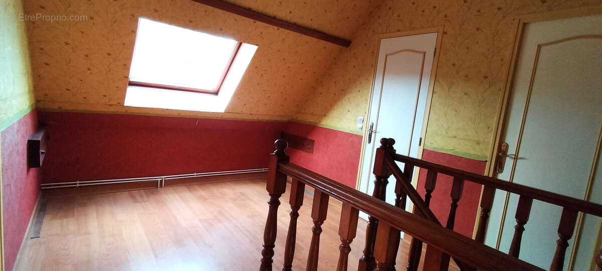 Maison à LA VILLE-DU-BOIS