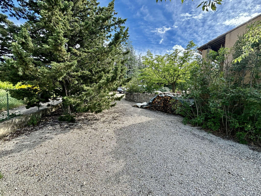 Maison à VAISON-LA-ROMAINE