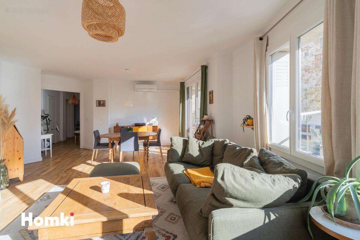 Appartement à MARSEILLE-6E