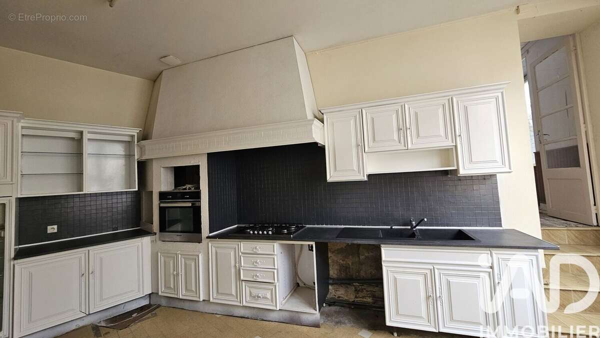 Maison 105 m² à Aussac-Vadalle  - photo 5