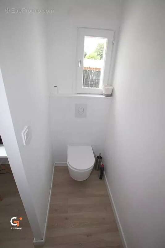 Charmante maison en brique de 112 m² renovee - photo 4