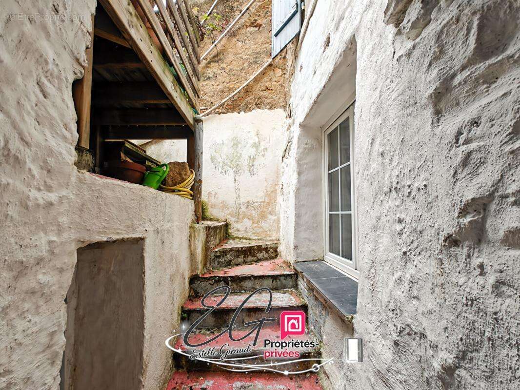 Maison à CAUNES-MINERVOIS