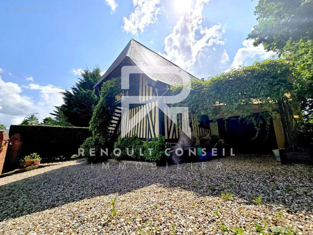 Maison à SAINT-LAURENT-EN-CAUX