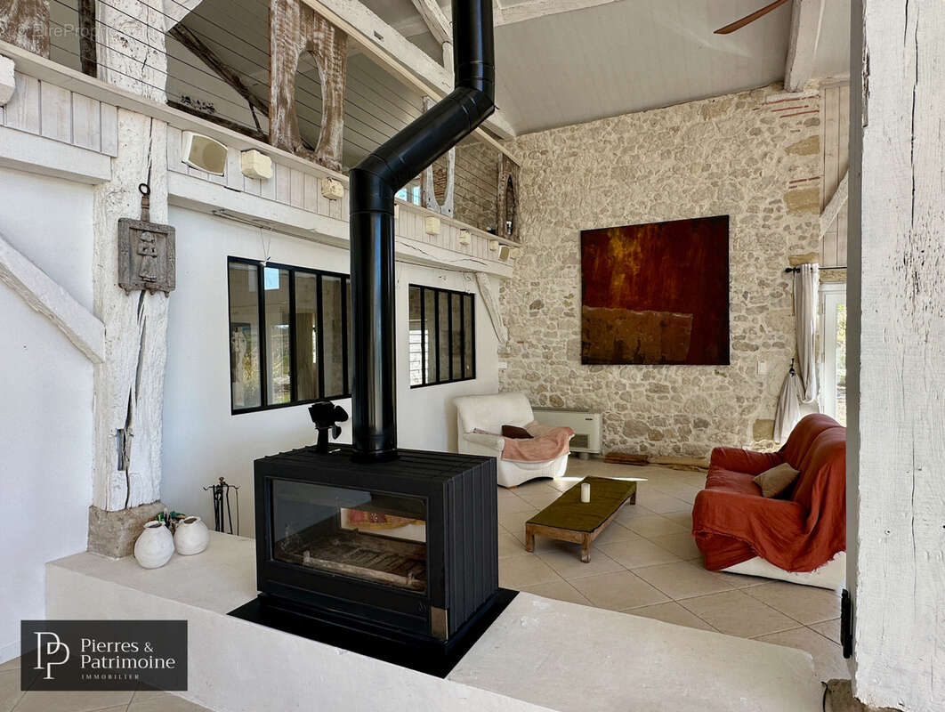 Maison à MAUVEZIN-SUR-GUPIE