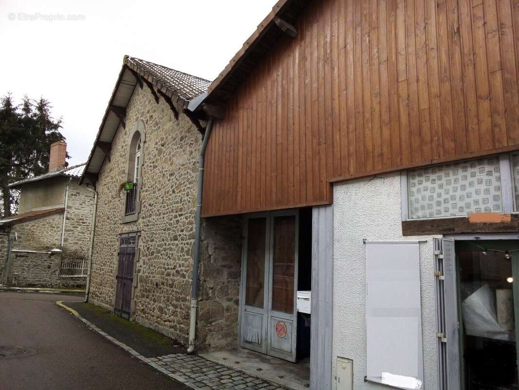 Autre à COUZEIX