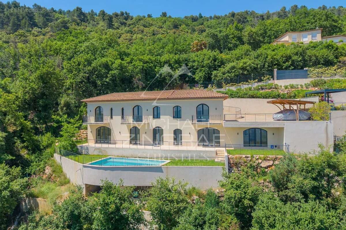 Villa épurée avec vue panoramique sur la Riviera - photo 6