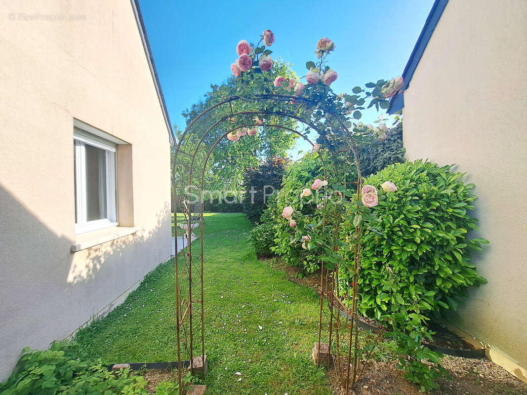 Maison à AVRILLE