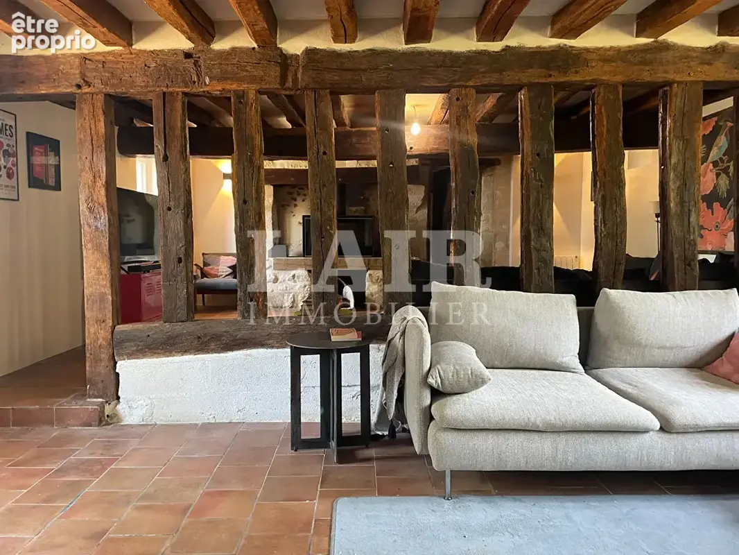 Longère avec une piscine au bout d'un chemin à vendre, réf B15534 - photo 6