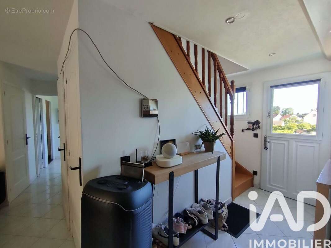 Maison 121 m² à Montaille  - photo 2