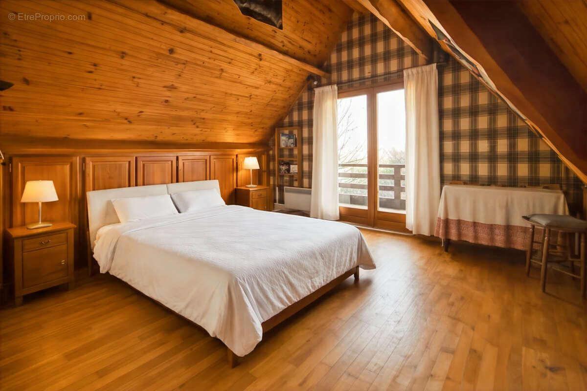 Maison à VERRIERES-LE-BUISSON