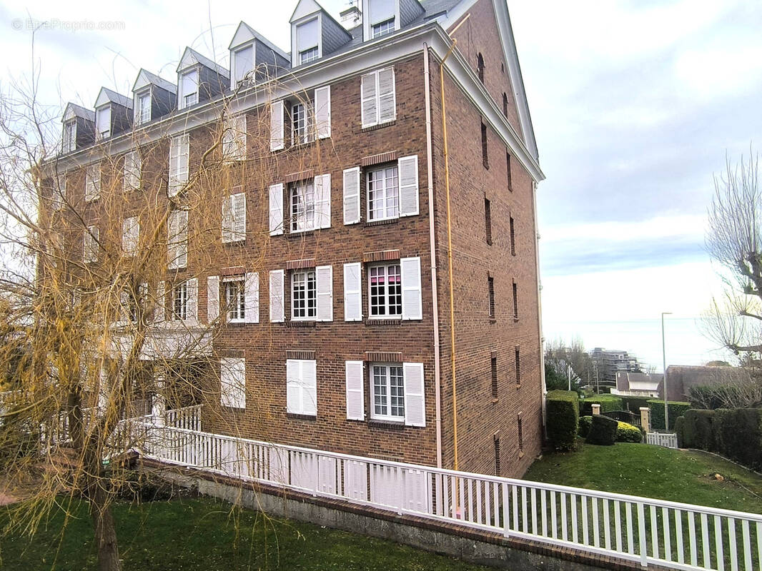 Appartement à TROUVILLE-SUR-MER