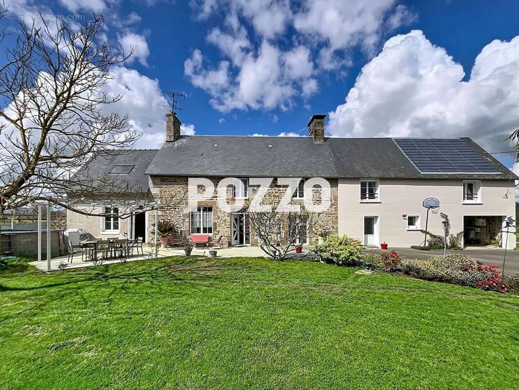 A VENDRE à Grandparigny - Maison 6 pièce(s) 196 m² - photo 3