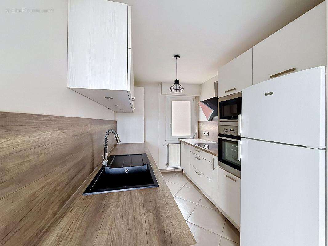 Appartement à MONTIGNY-LE-BRETONNEUX