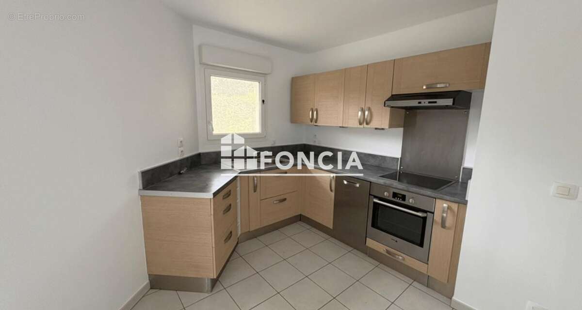 Vetraz Monthoux, T2 rez-de-jardin avec parking extérieure et garage - photo 4