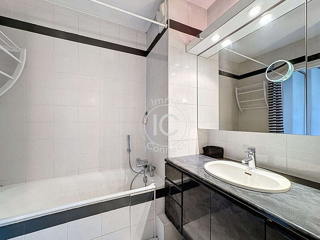 Appartement à SAINTE-FOY-LES-LYON