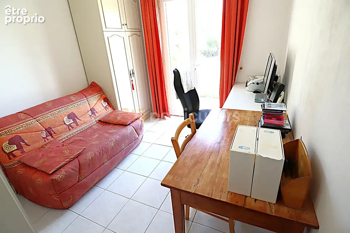 Villa 5 pièce(s) 110 m2 avec piscine et jacuzzi sur terrain  1625m² - photo 15