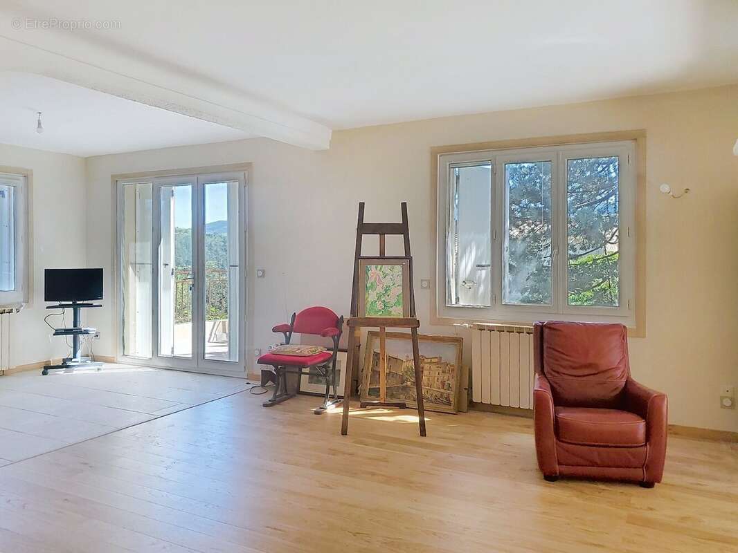 Maison à LAMALOU-LES-BAINS