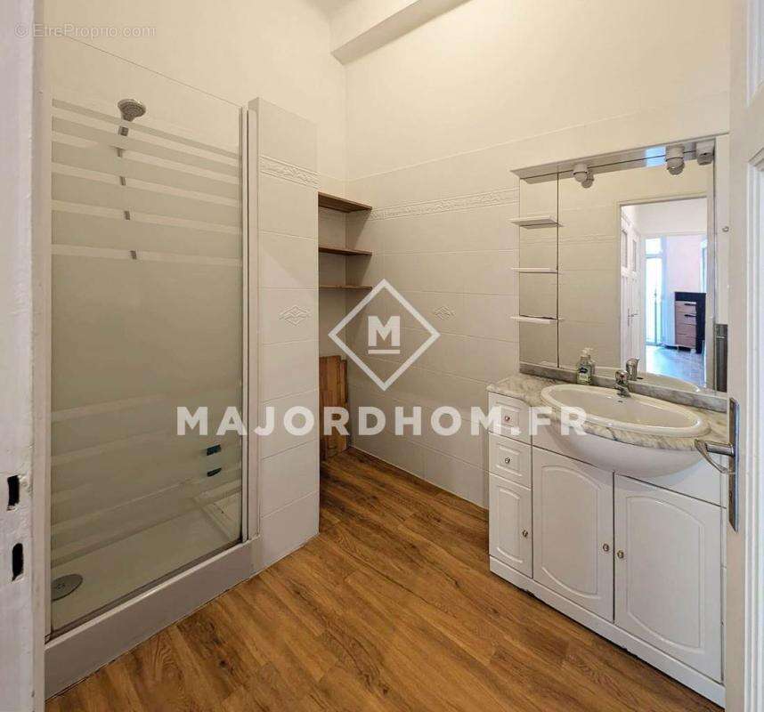 Appartement à MARSEILLE-7E