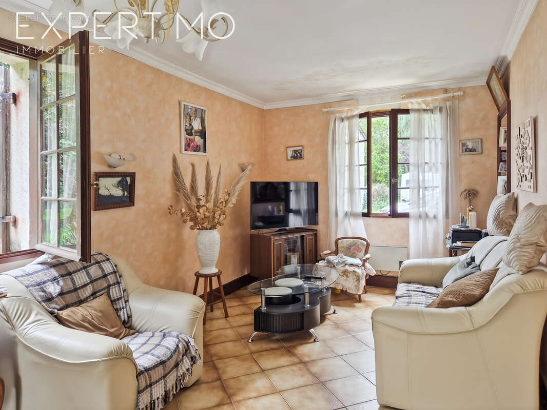 Maison à TOCANE-SAINT-APRE