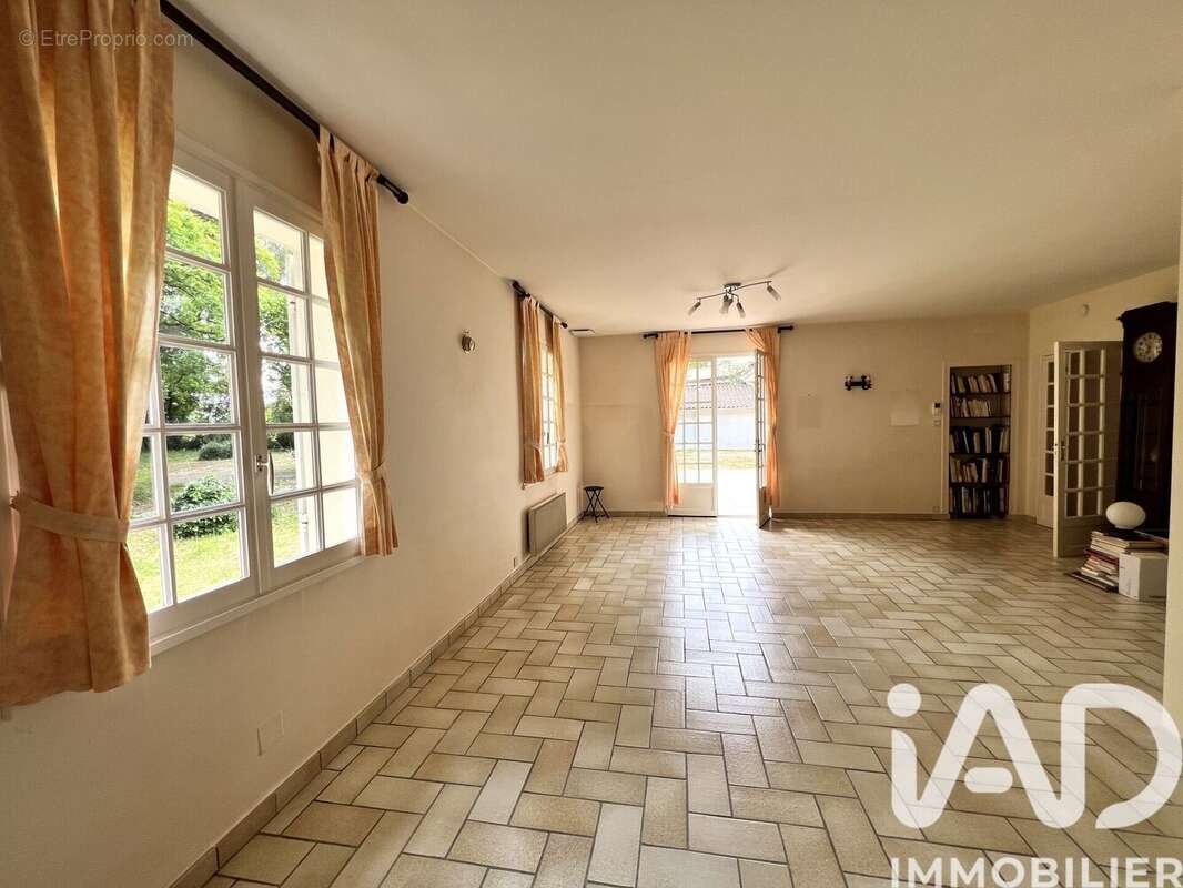 Photo 4 - Maison à SAINTES