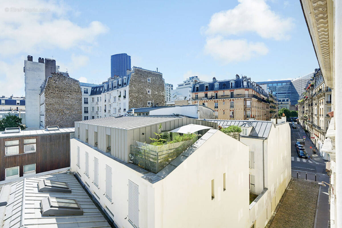 Appartement à PARIS-15E