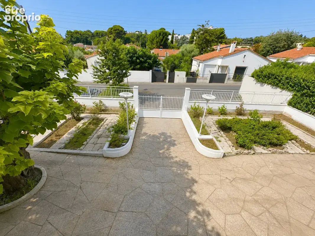 Montpellier   la chamberte   maison familiale 149 m2   6 chambres   garage 36 m2 - photo 4