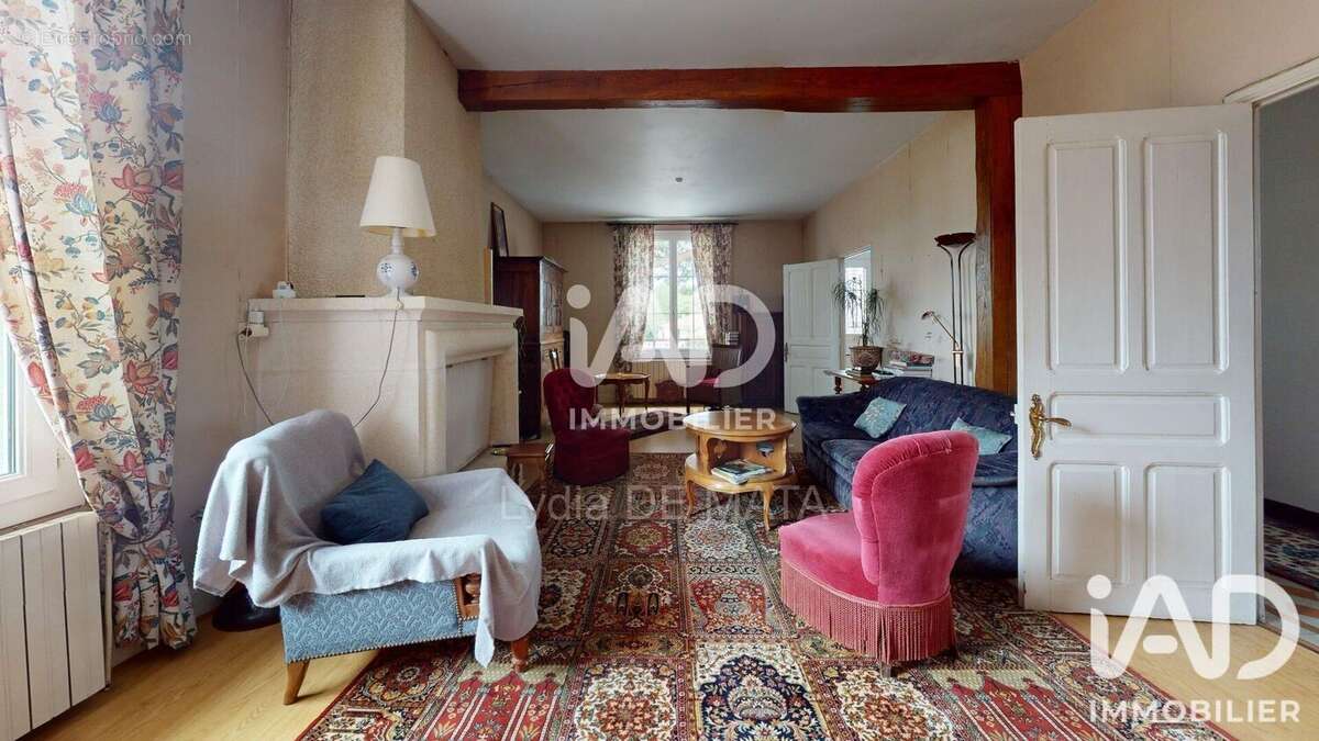 Photo 3