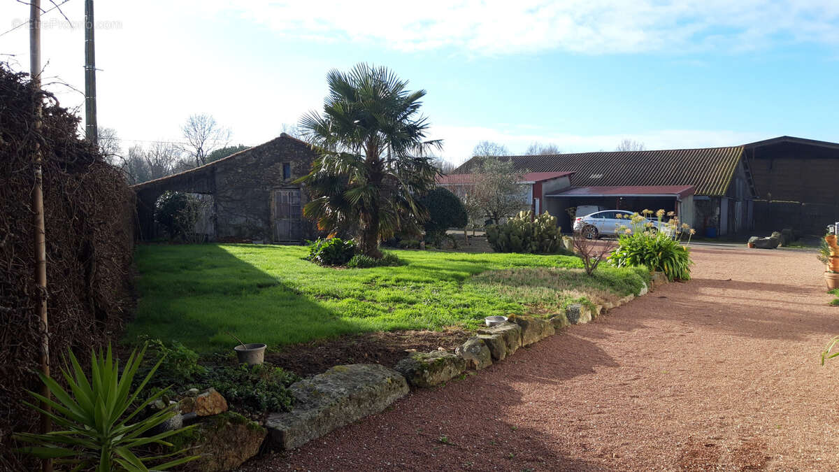 Maison à LE BERNARD